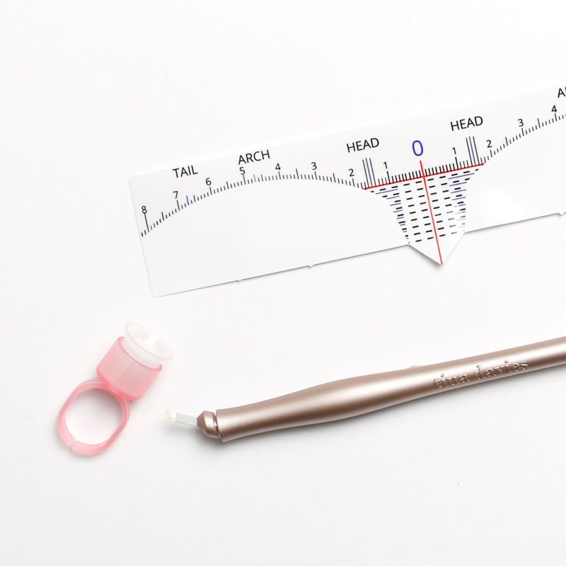 16 Curved Nano Blade from Tina Davies essential  (Box of 8)